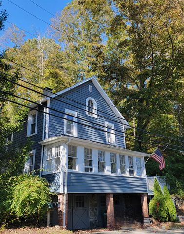 6 W Main Street, Chester, CT 06412