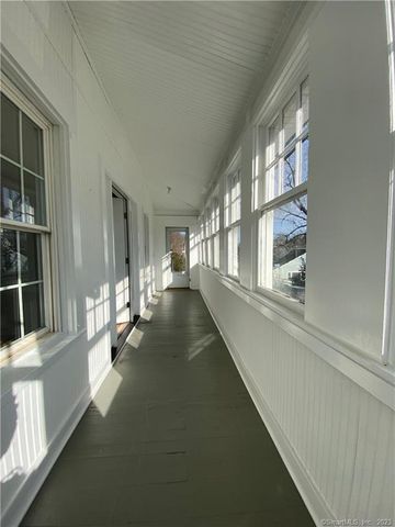 6 W Main Street, Chester, CT 06412