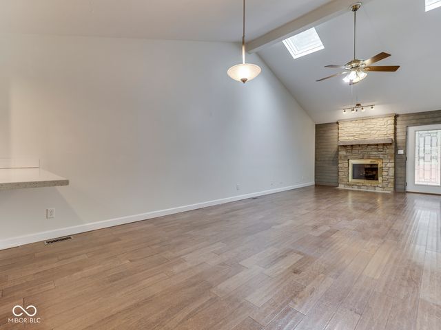 209 Brighton Court, Greenwood, IN 46143