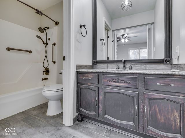 209 Brighton Court, Greenwood, IN 46143