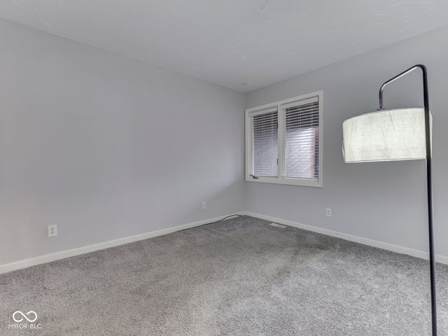 209 Brighton Court, Greenwood, IN 46143