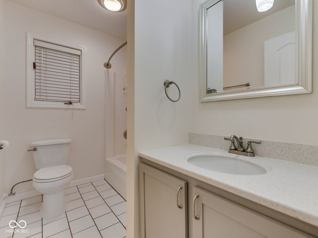 209 Brighton Court, Greenwood, IN 46143