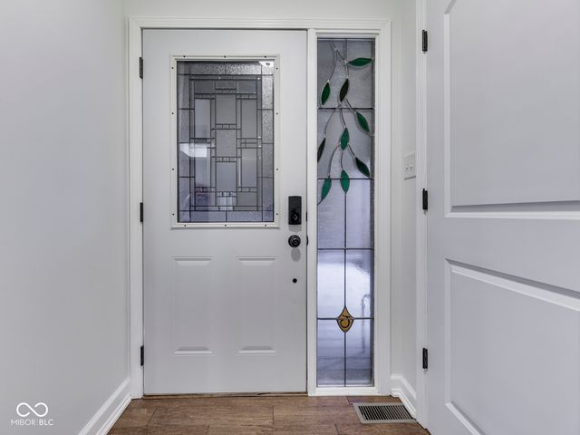 209 Brighton Court, Greenwood, IN 46143