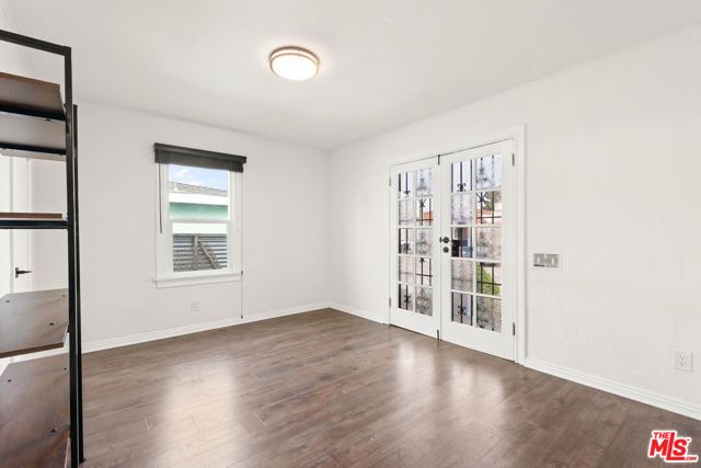 6531 Arlington Avenue, Los Angeles, CA 90043