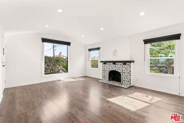 6531 Arlington Avenue, Los Angeles, CA 90043