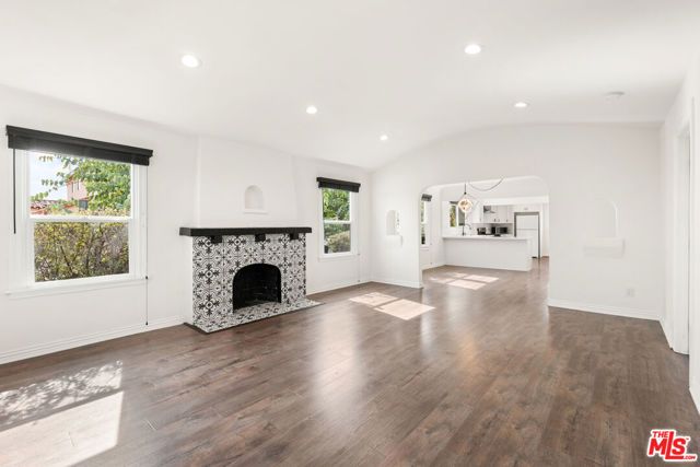 6531 Arlington Avenue, Los Angeles, CA 90043