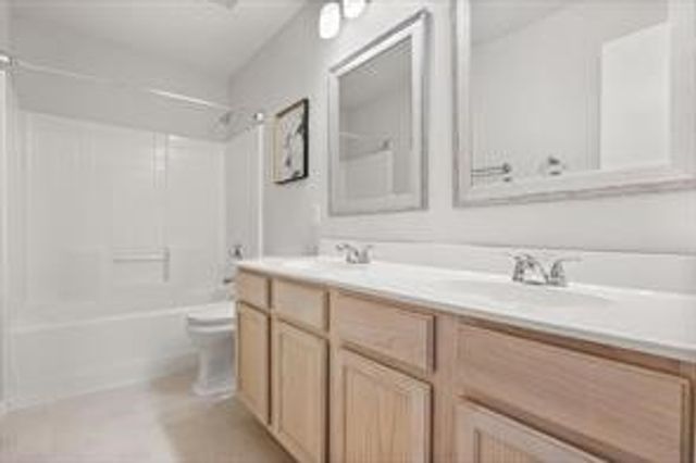 812 Ericville Drive, Arlington, TX 76001