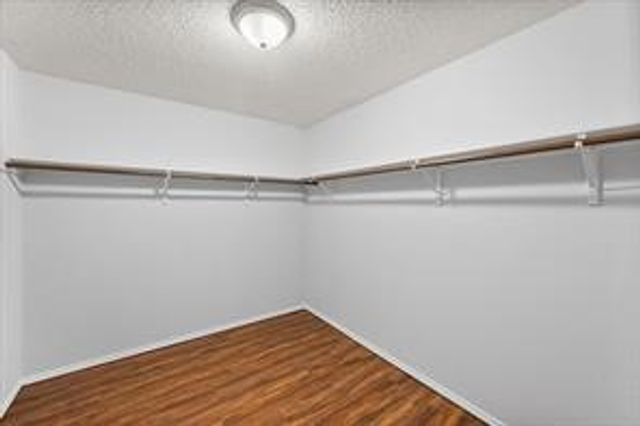 812 Ericville Drive, Arlington, TX 76001