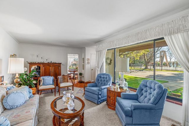 525 W Tokay St, Lodi, CA 95240