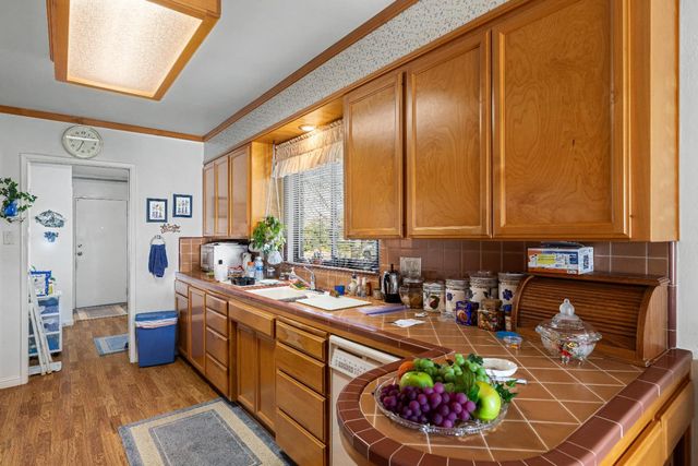 525 W Tokay St, Lodi, CA 95240