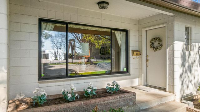 525 W Tokay St, Lodi, CA 95240