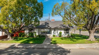 525 W Tokay St, Lodi, CA 95240