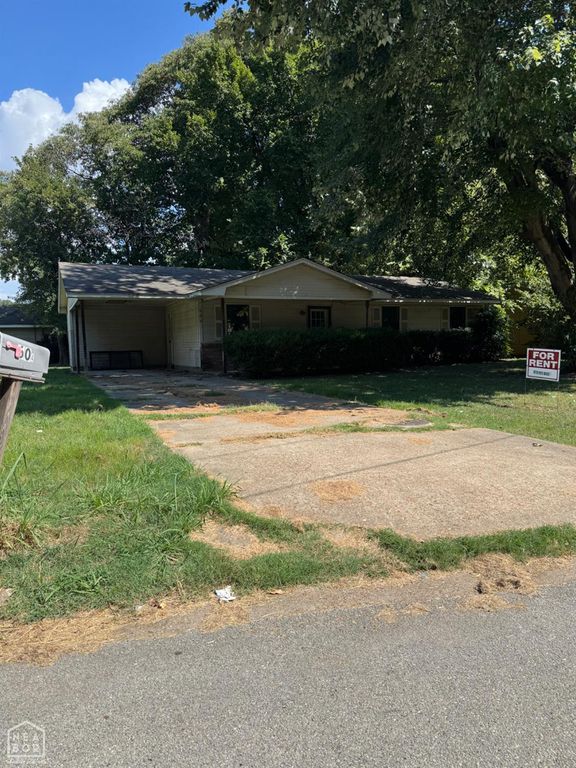 604 Meadowbrook Street, Jonesboro, AR 72401