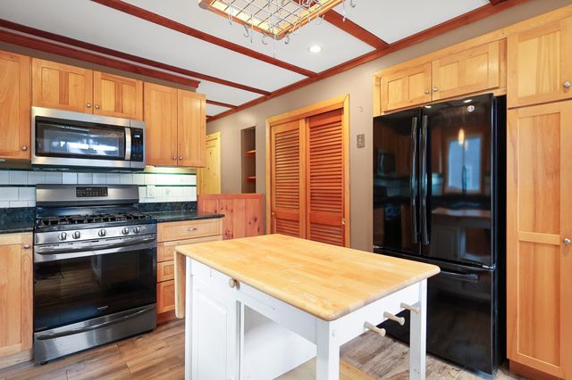 100 Cram Road, Sanbornton, NH 03269