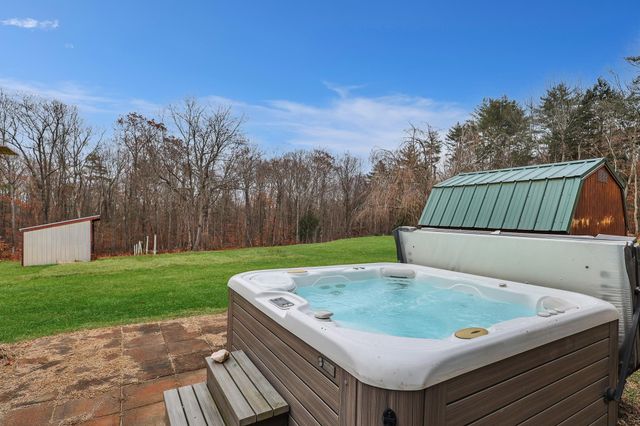 100 Cram Road, Sanbornton, NH 03269