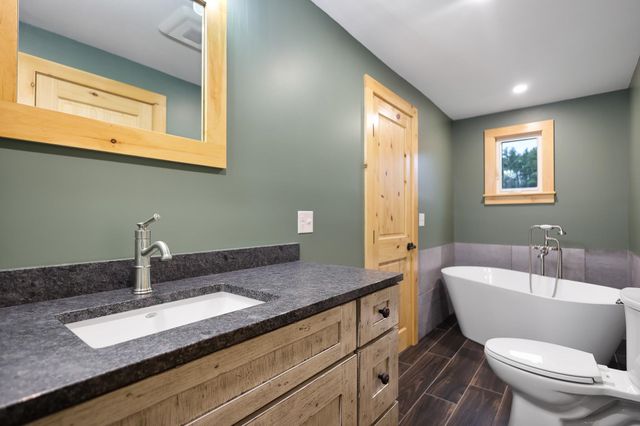 100 Cram Road, Sanbornton, NH 03269