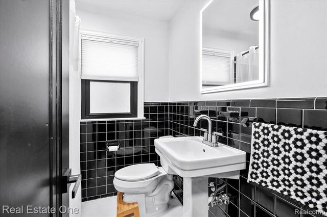 14826 Dasher Avenue, Allen Park, MI 48101