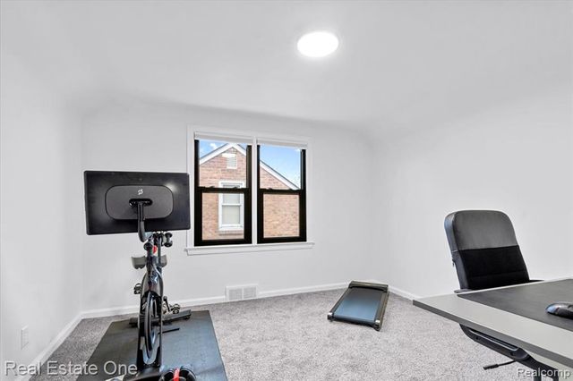 14826 Dasher Avenue, Allen Park, MI 48101