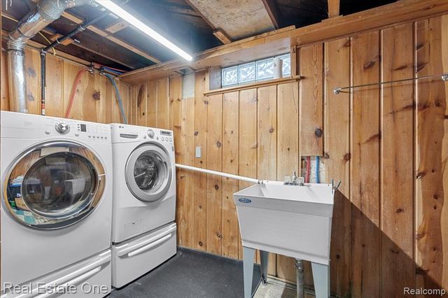 14826 Dasher Avenue, Allen Park, MI 48101