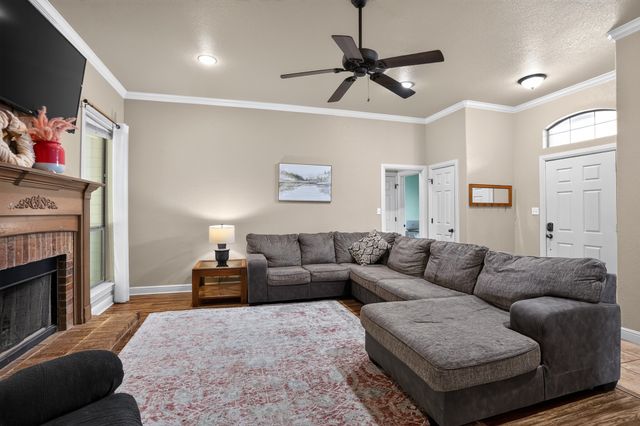 1301 Hyde Park Boulevard, Cleburne, TX 76033