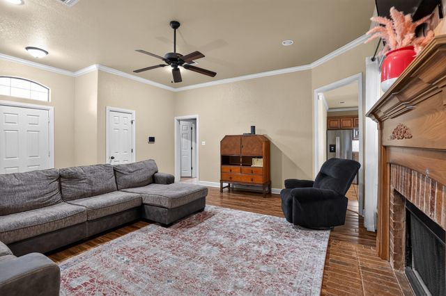 1301 Hyde Park Boulevard, Cleburne, TX 76033
