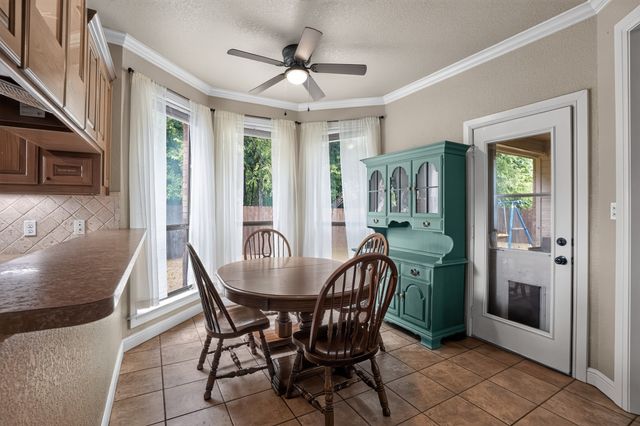1301 Hyde Park Boulevard, Cleburne, TX 76033