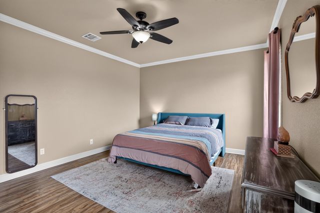 1301 Hyde Park Boulevard, Cleburne, TX 76033