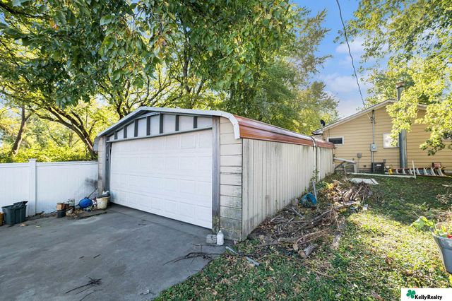 220 E Pike Street, Weston, NE 68070