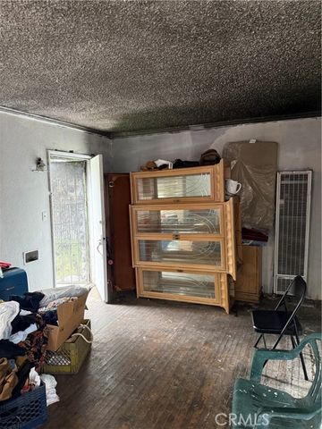 105 W Cypress, Compton, CA 90220