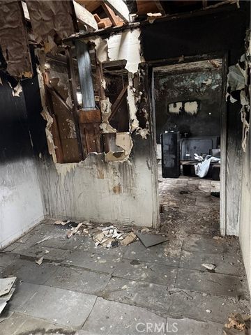 105 W Cypress, Compton, CA 90220