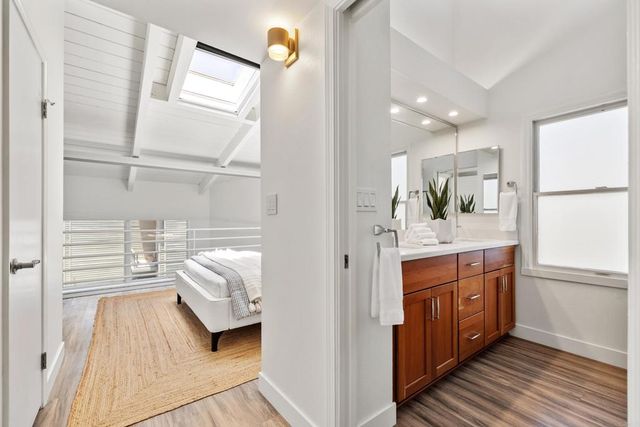 940 Sealane Drive 7, Encinitas, CA 92024