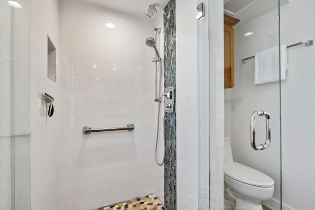 940 Sealane Drive 7, Encinitas, CA 92024