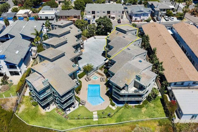 940 Sealane Drive 7, Encinitas, CA 92024