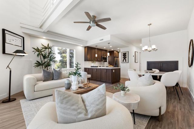 940 Sealane Drive 7, Encinitas, CA 92024