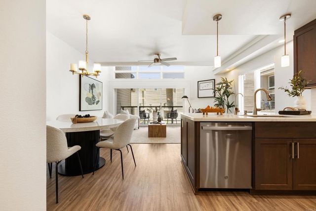 940 Sealane Drive 7, Encinitas, CA 92024
