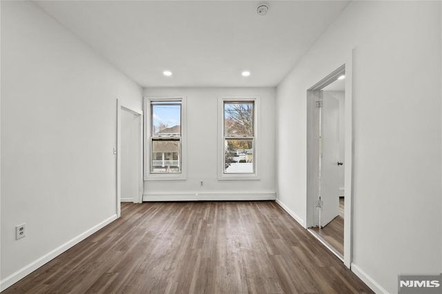 160 17th Avenue, Paterson, NJ 07504