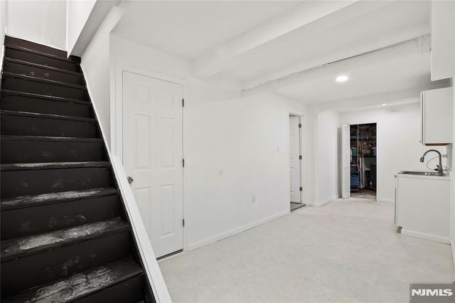 160 17th Avenue, Paterson, NJ 07504