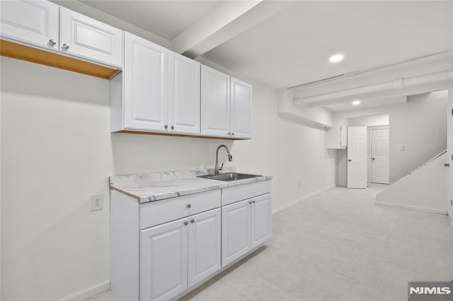 160 17th Avenue, Paterson, NJ 07504