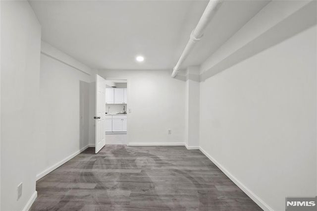 160 17th Avenue, Paterson, NJ 07504