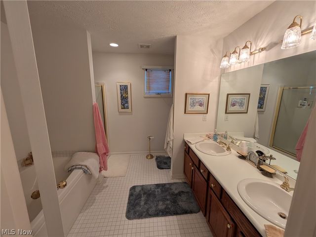 1958 E 84th Street, Cleveland, OH 44103