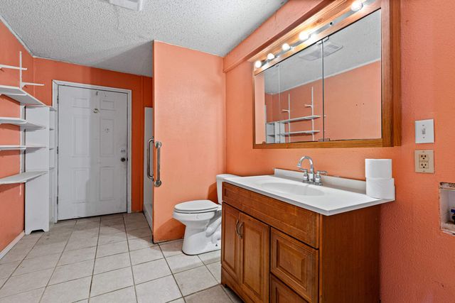 7086 N State Highway 155, Gilmer, TX 75644