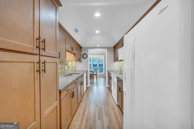 3252 Clairmont North NE, Brookhaven, GA 30329