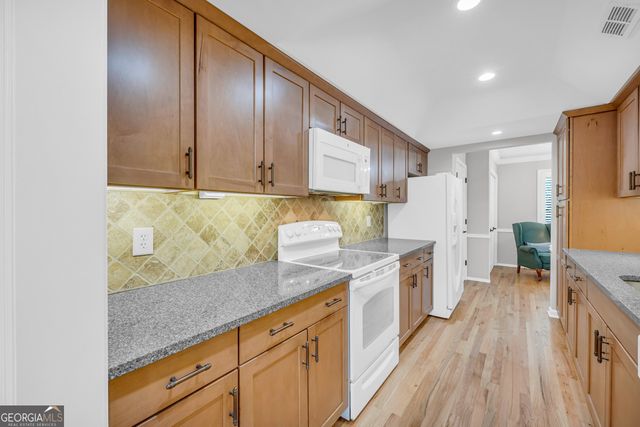 3252 Clairmont North NE, Brookhaven, GA 30329