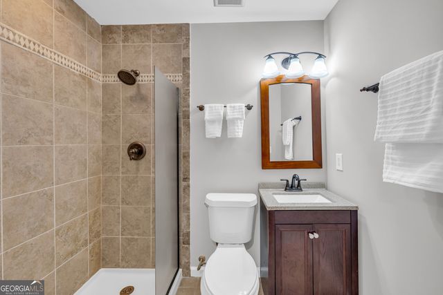 3252 Clairmont North NE, Brookhaven, GA 30329