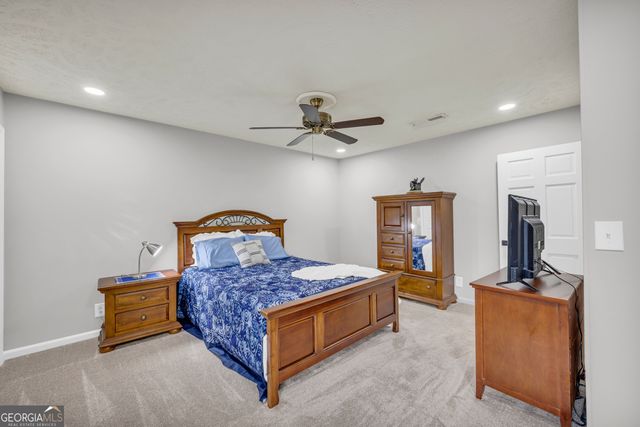 3252 Clairmont North NE, Brookhaven, GA 30329