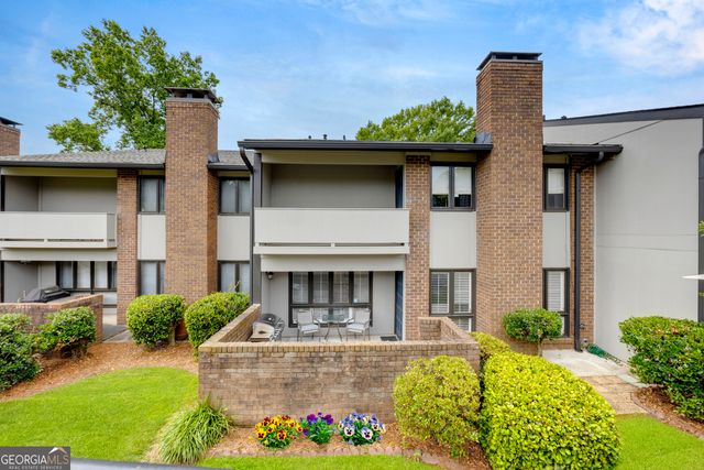 3252 Clairmont North NE, Brookhaven, GA 30329