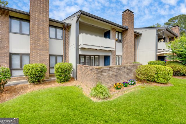 3252 Clairmont North NE, Brookhaven, GA 30329