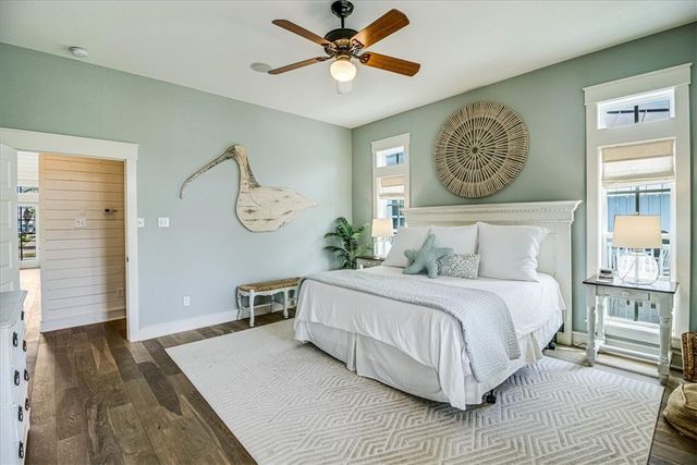 128 Bent Grass Dr, Port Aransas, TX 78373