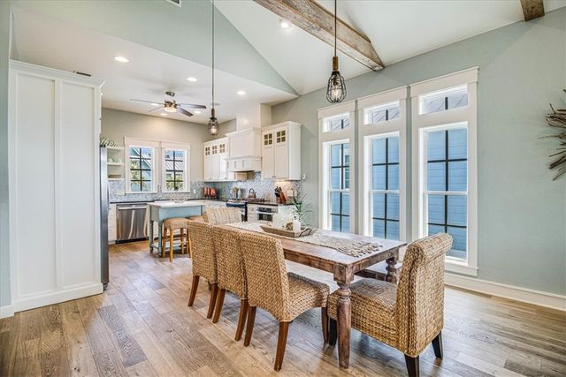 128 Bent Grass Dr, Port Aransas, TX 78373