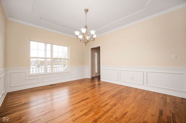 2650 S Parkview Drive, New Palestine, IN 46163